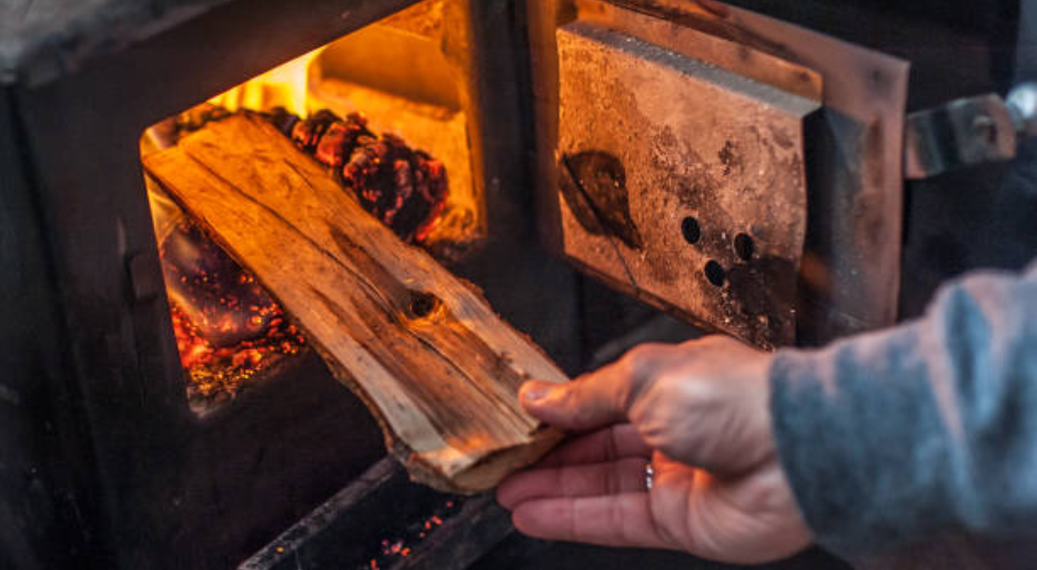 CALIBRAR LA TEMPERATURA PERFECTA EN TU HOGAR CON UNA ESTUFA DE LEÑA